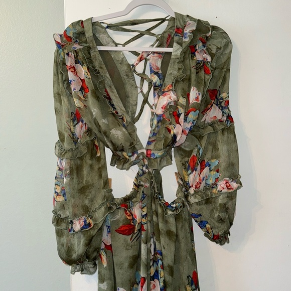 Luxxel Dresses & Skirts - Gorgeous Luxxel Maxi Dress with side cut outs. Sz S. Like new.